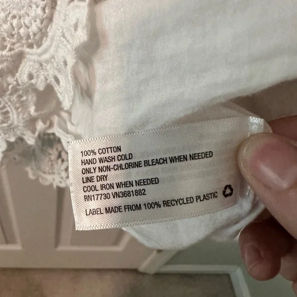 *LAST CHANCE* Lilly Pulitzer for Target Lace Shell - Picture 4 of 4